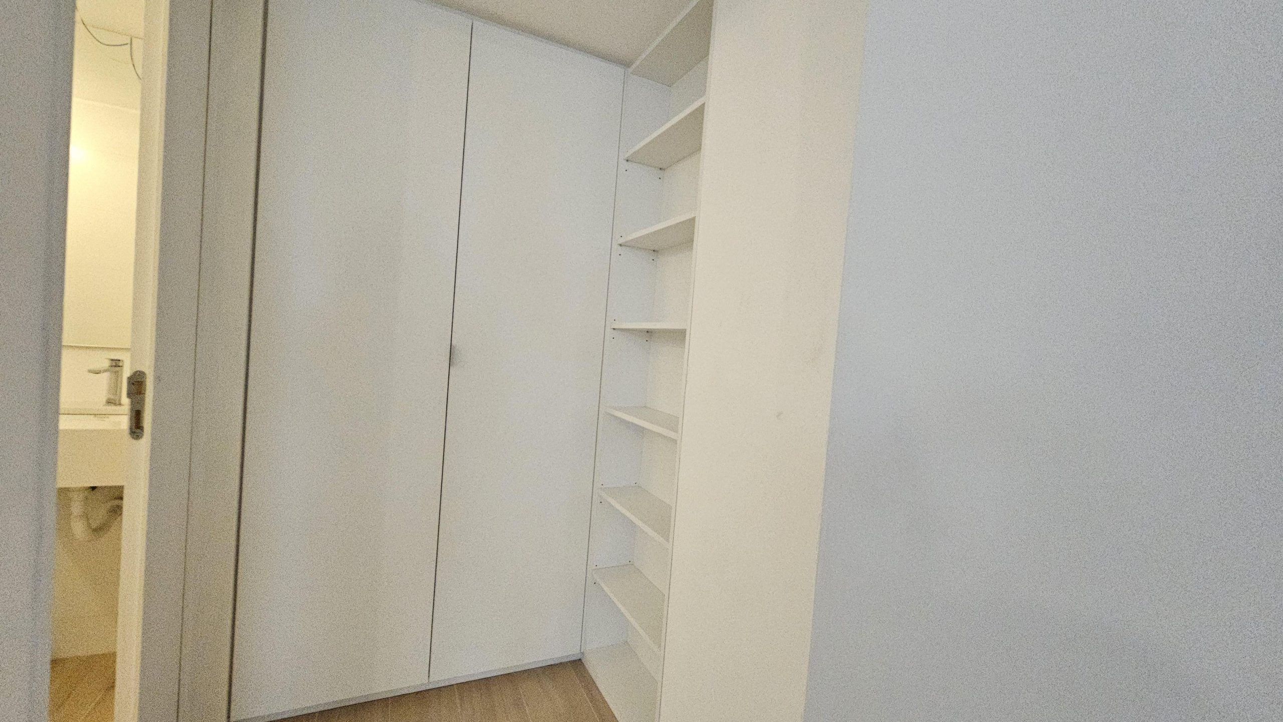 7604886_11