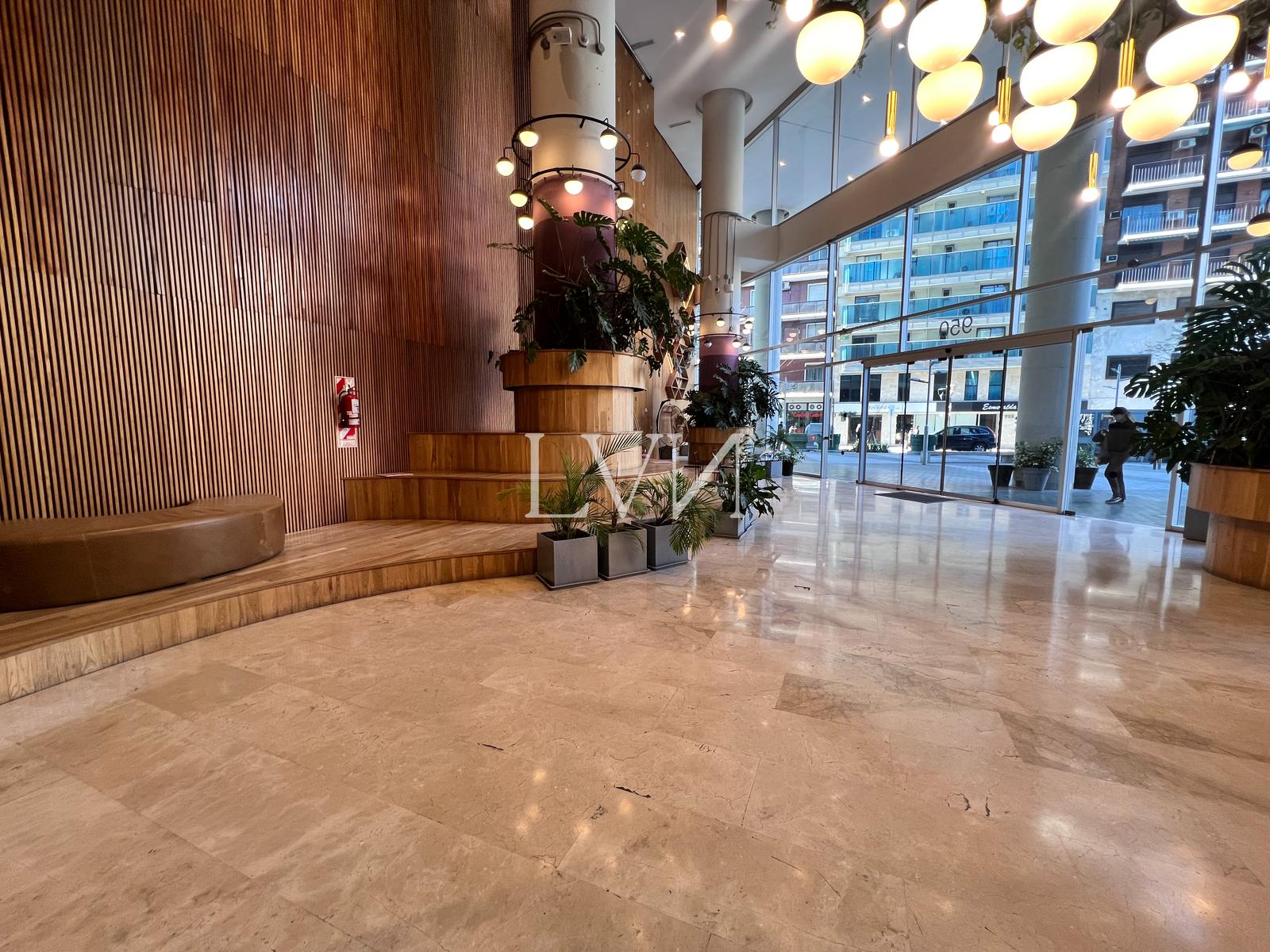 4345094_22