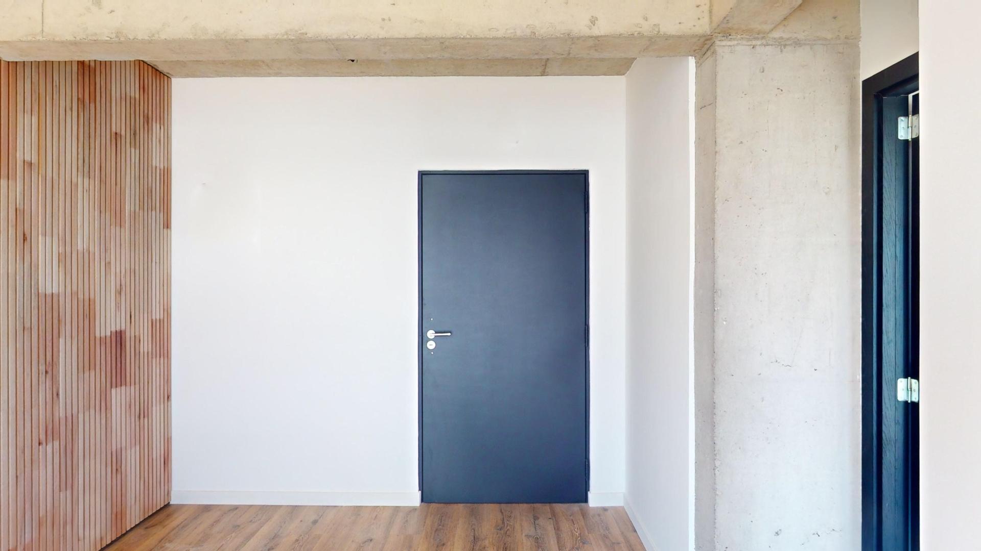 6813079_12-6
