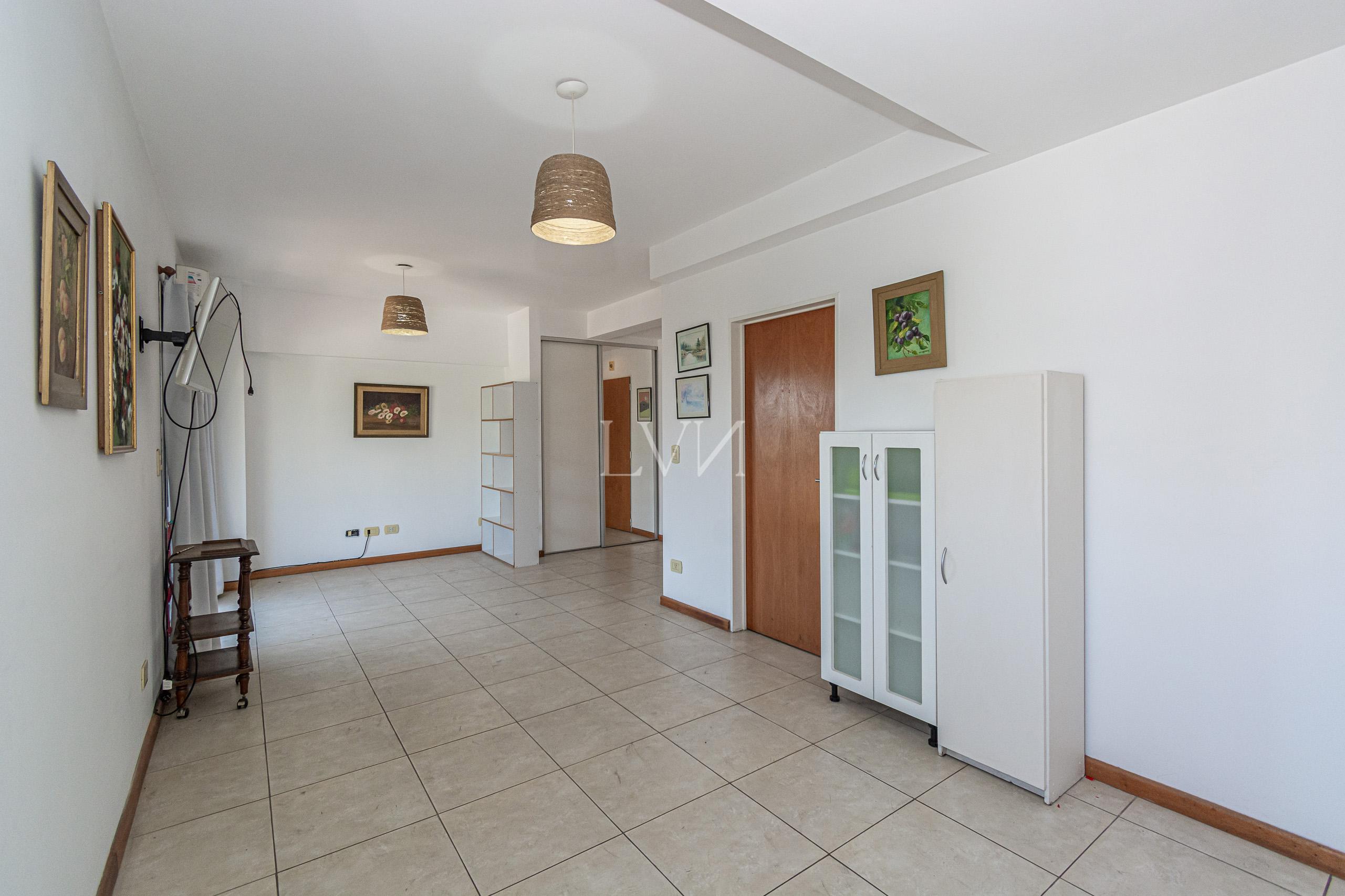 7452633_8-5