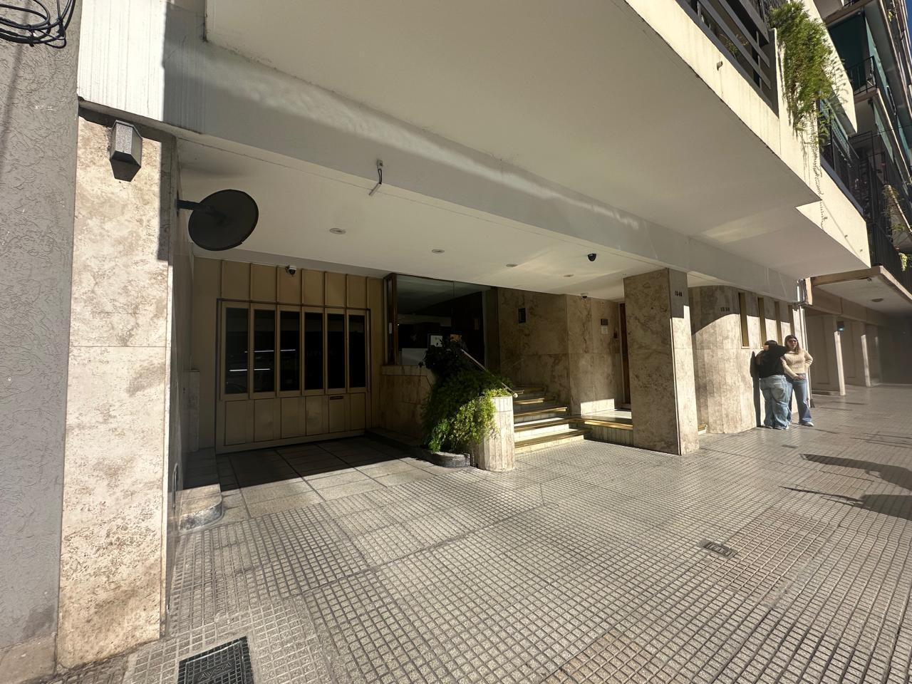 7622744_23-3